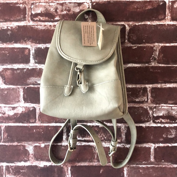 Mini Francesca’s Backpack - Picture 1 of 4